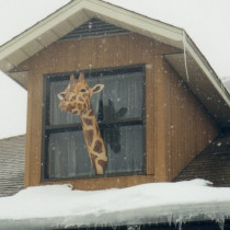 Couche Tard à Granby, 2000 - Sculpture en styro foam, finition en résine extérieure et patine.