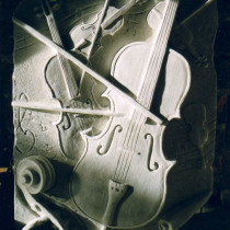 Violons 1997 - Sculpture en plasticine, moulée et produite en plâtre pour fin de reproduction commerciale